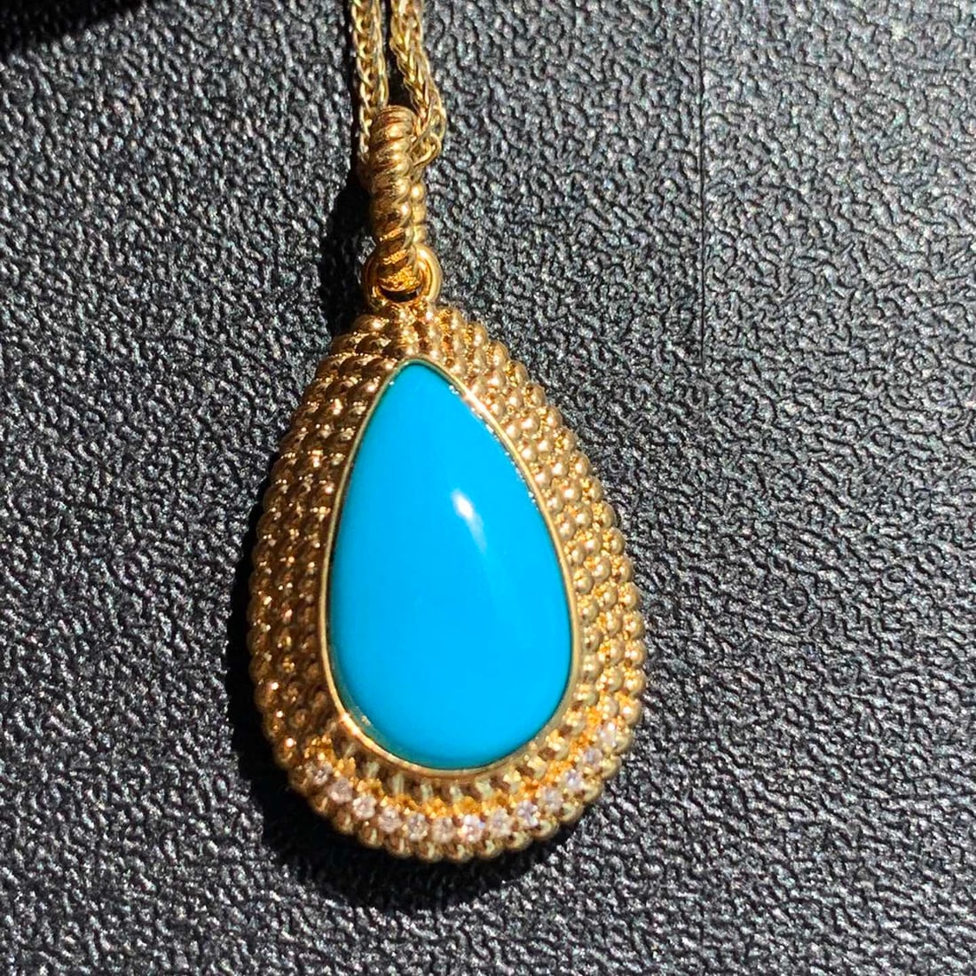 14k Gold 3.1 Ct Natural Blue Turquoise & Diamond Pendant( Without Chain ): Ref:231152423 // gold content:14k gold // main gemstone:blue turquoise // shape:pear // carat weight:3. 1ct // color:blue // treatment:natural // // adjacent gemstone 2 : diamond // shape:round //