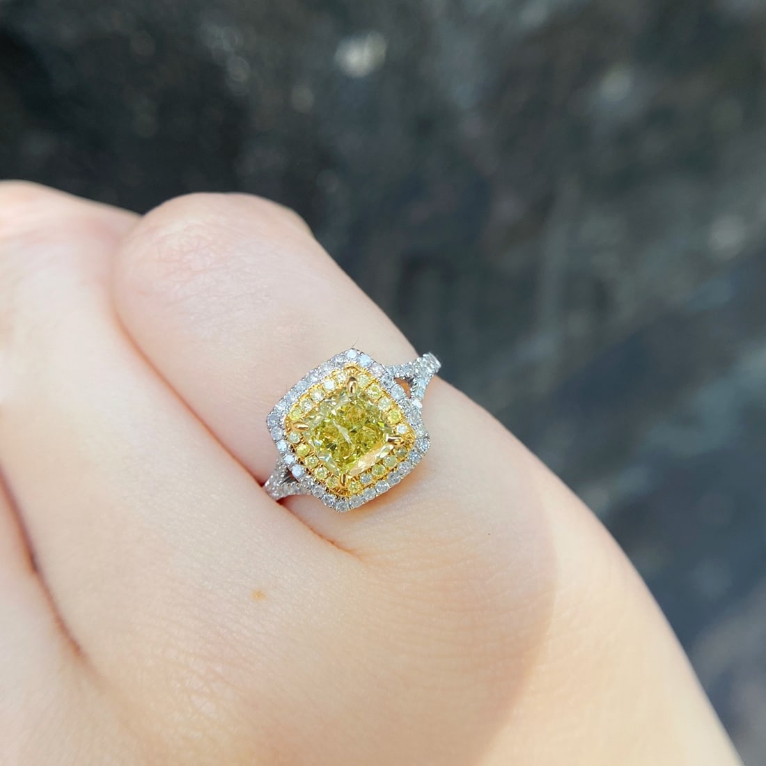 14k Gold 1.53 Ctw Natural Yellow Diamond & Diamond Ring - 4