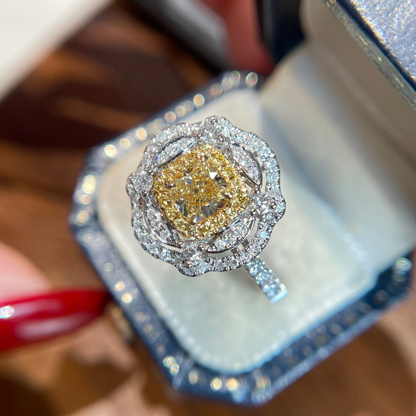 14k Gold 1.01 Ctw Natural Yellow Diamond & Diamond Ring - 5
