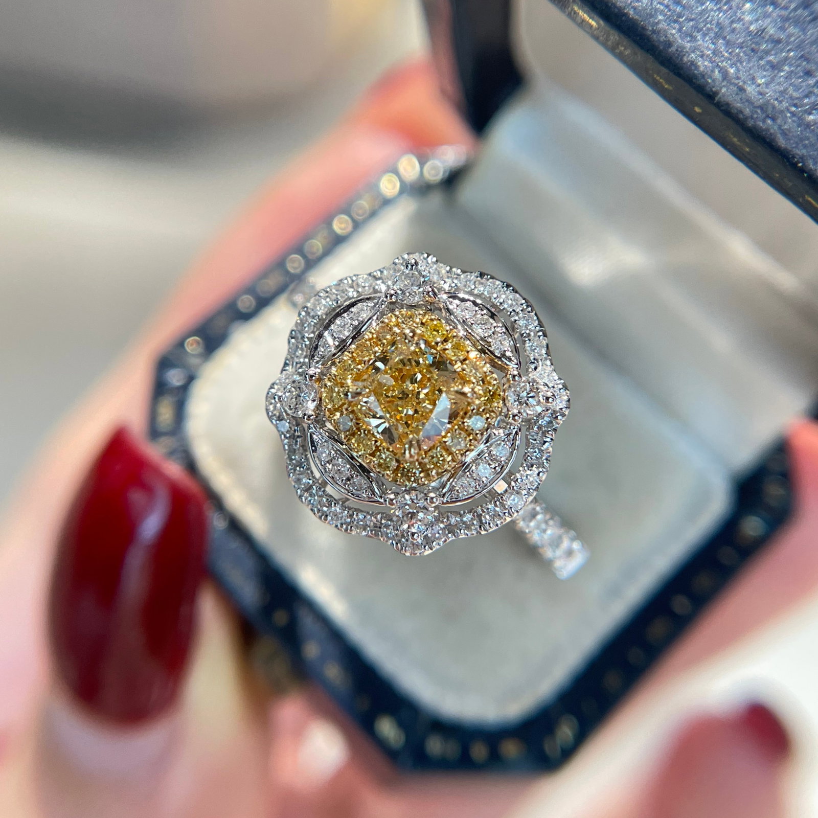 14k Gold 1.01 Ctw Natural Yellow Diamond & Diamond Ring - 6