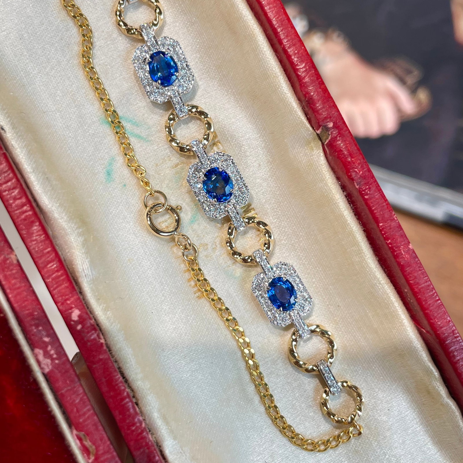 14k Gold 0.8 Ct Natural Sapphire & Diamond Bracelet - 2