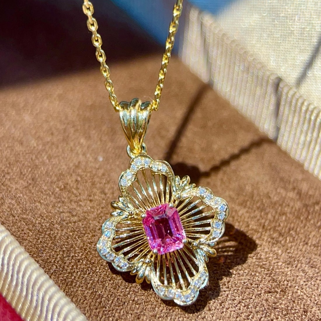 14k Gold 0.59 Ctw Natural Padparadscha Sapphire & Diamond Pendant( Without Chain ) - 2