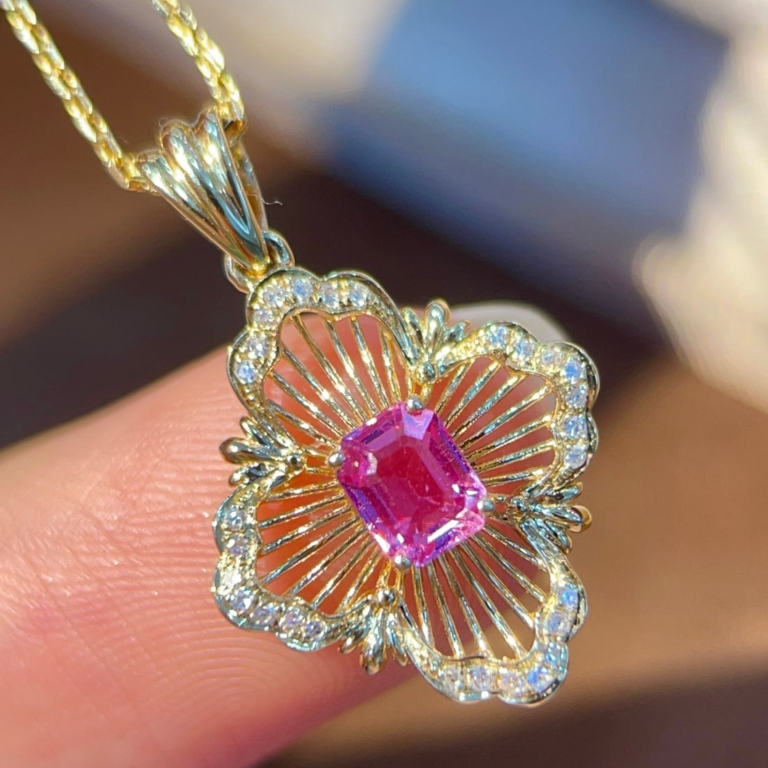 14k Gold 0.59 Ctw Natural Padparadscha Sapphire & Diamond Pendant( Without Chain ) - 5