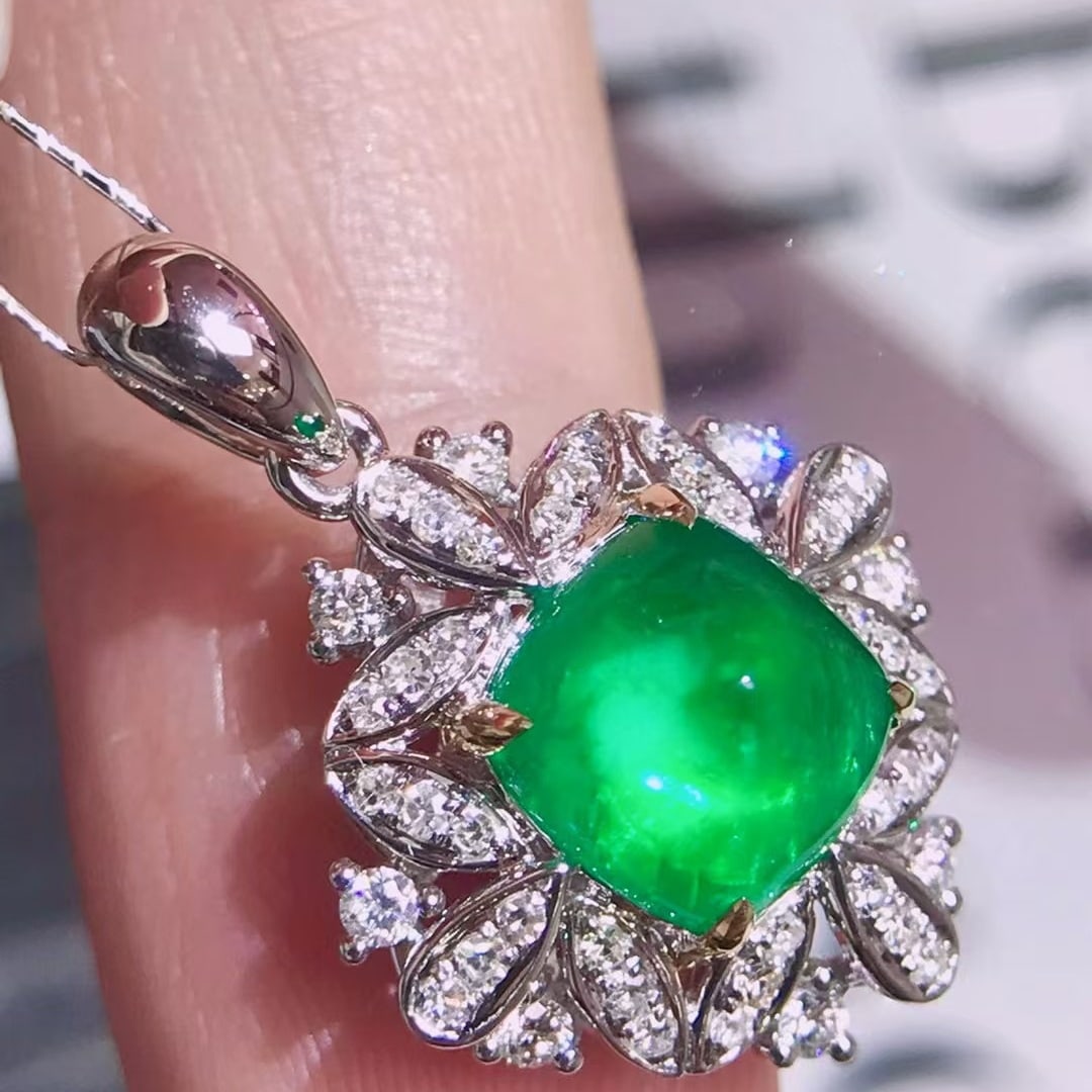 14k Gold 2.42 Ctw Natural Emerald & Diamond Pendant( Without Chain ) - 4