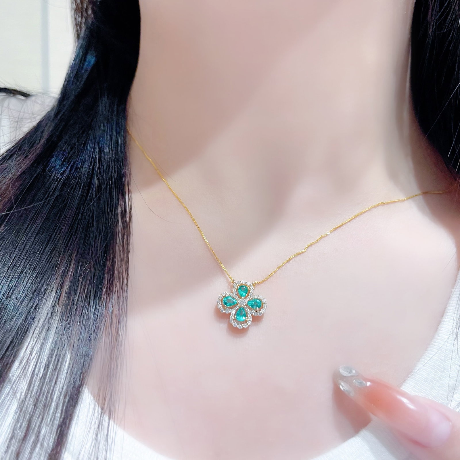 14k Gold 1.09 Ctw Natural Emerald & Diamond Necklace - 6