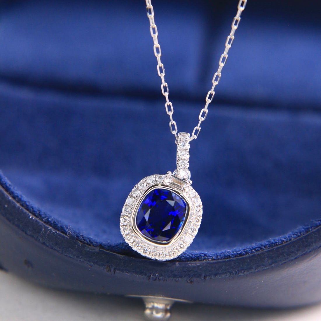 14k Gold 1.22 Ctw Natural Sapphire & Diamond Necklace - 2