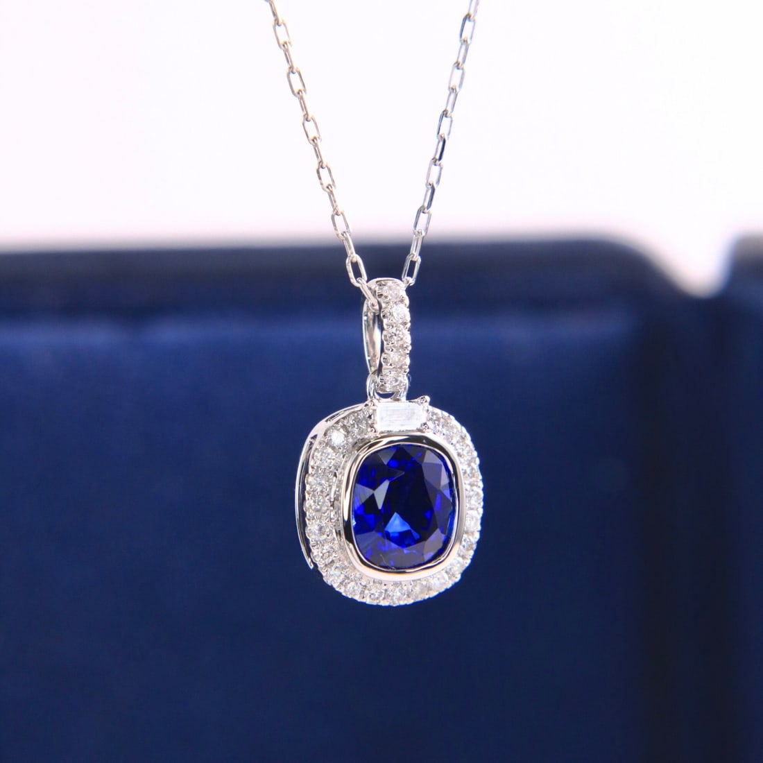 14k Gold 1.22 Ctw Natural Sapphire & Diamond Necklace - 4