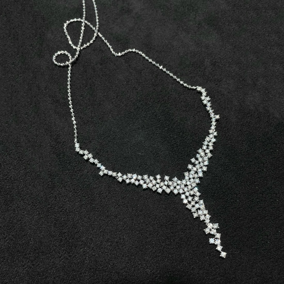 14k Gold 3.34 Ct Natural H Diamond Necklace: Ref:230989007 // gold content:14k gold // main gemstone:diamond // shape:round // carat weight:3. 34ct // color:h // treatment:natural // cut grade:g // // adjacent gemstone 2 : diamond //