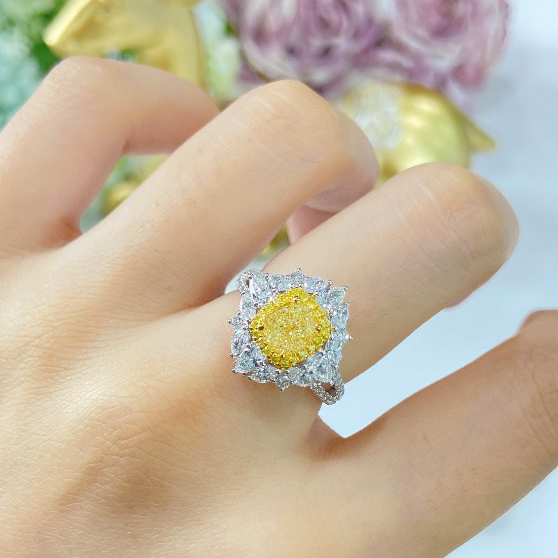 14k Gold 2.23 Ctw Natural Yellow Diamond & Diamond Ring - 2