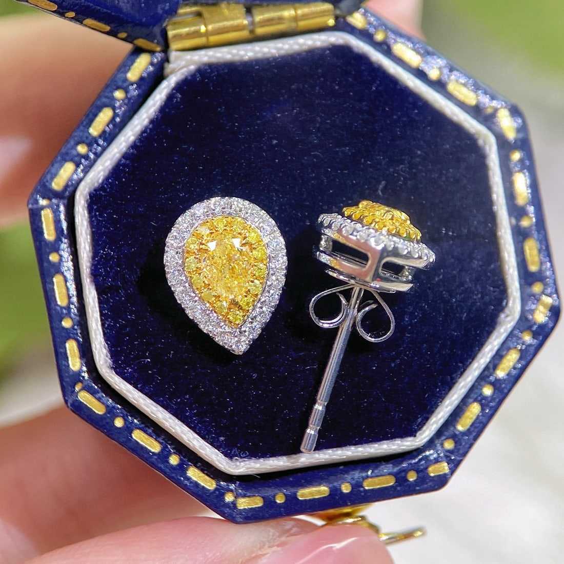 14k Gold 0.50 Ctw Natural Yellow Diamond & Diamond Earrings - 2