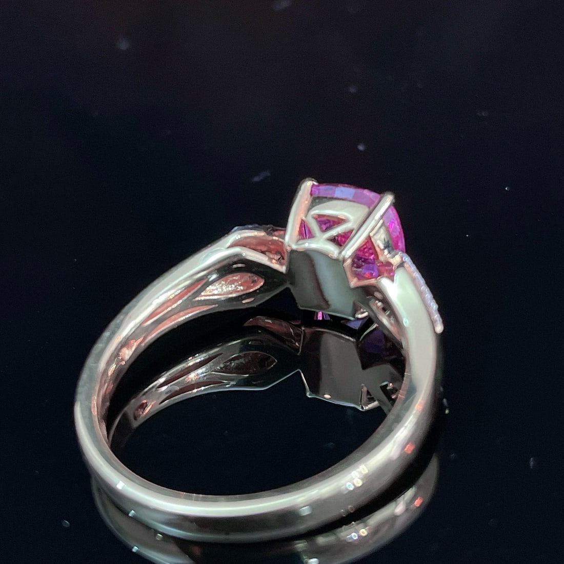 14k Gold 2.0 Ct Natural Sapphire & Diamond Ring - 3