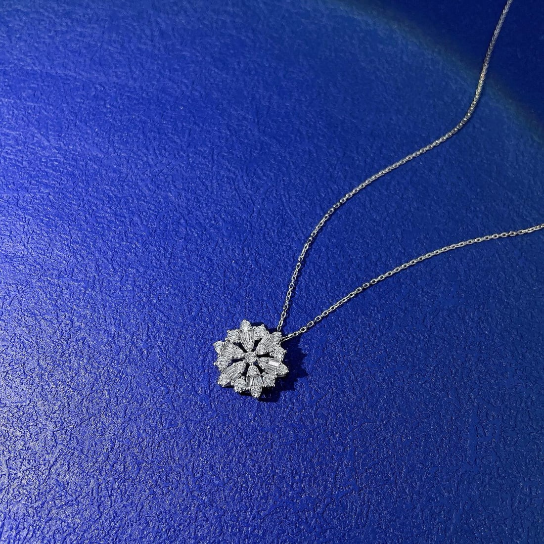 14k Gold 0.61 Ctw Natural H Diamond Pendant( Without Chain ) - 2