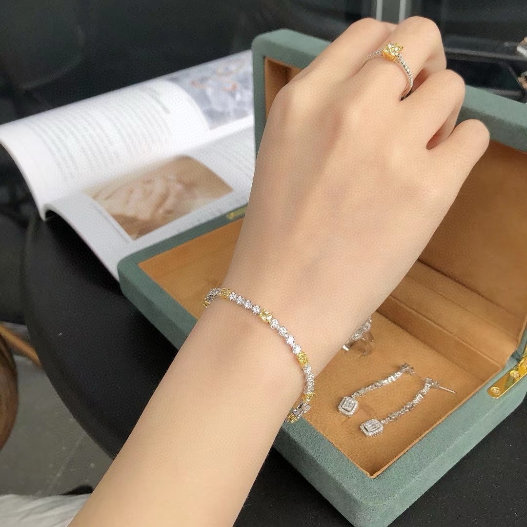 14k Gold 3.86 Ctw Natural H Diamond Bracelet - 2