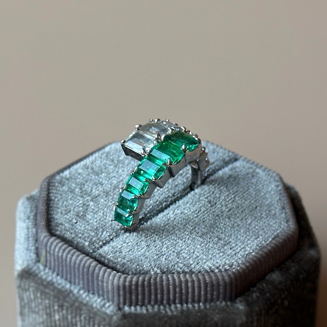 14k Gold 3.17 Ctw Natural Emerald & Sapphire Ring - 8