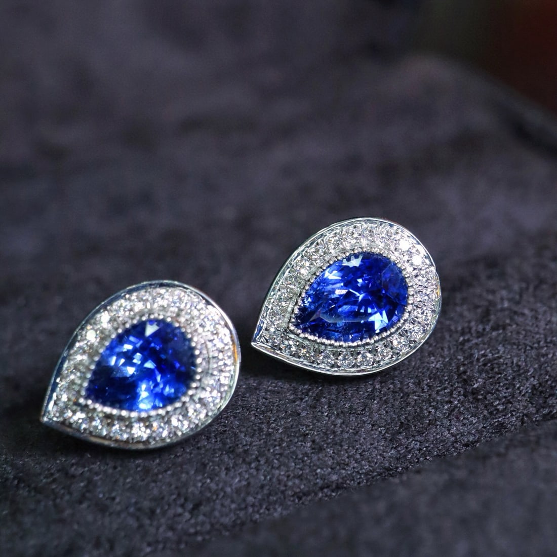 14k Gold 2.25 Ctw Natural Sapphire & Diamond Earrings - 4