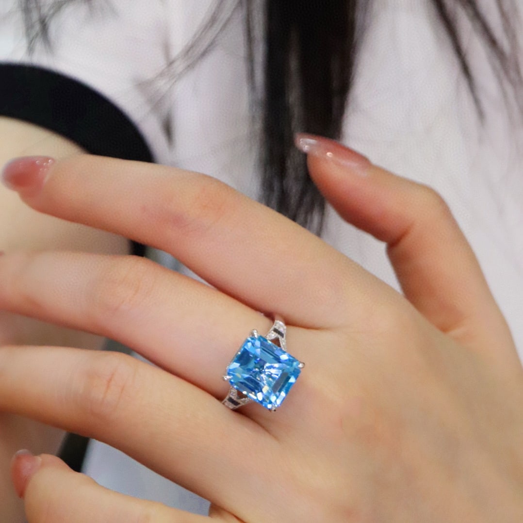 14k Gold 7.11 Ct Natural Aquamarine & Diamond Ring - 3