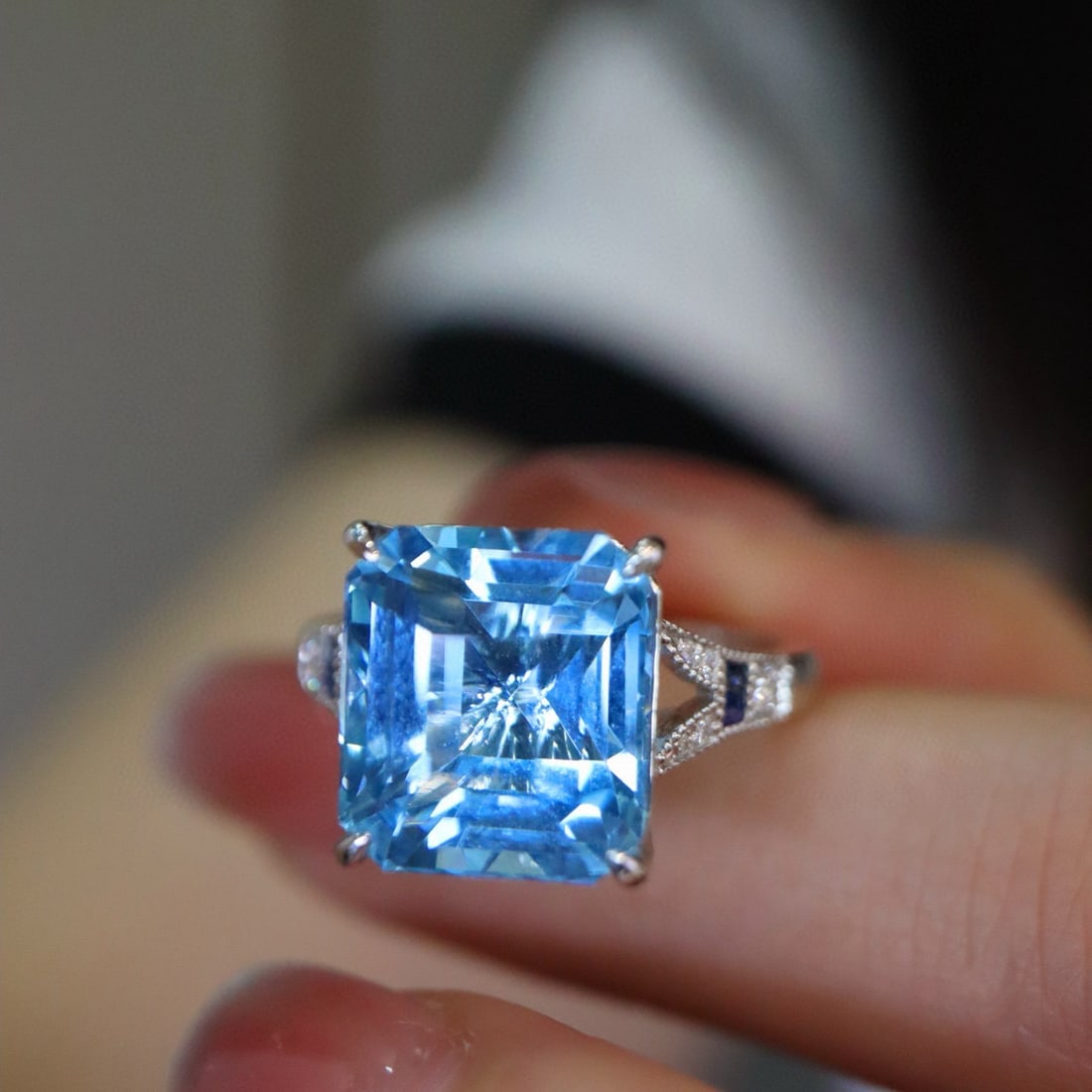 14k Gold 7.11 Ct Natural Aquamarine & Diamond Ring - 5