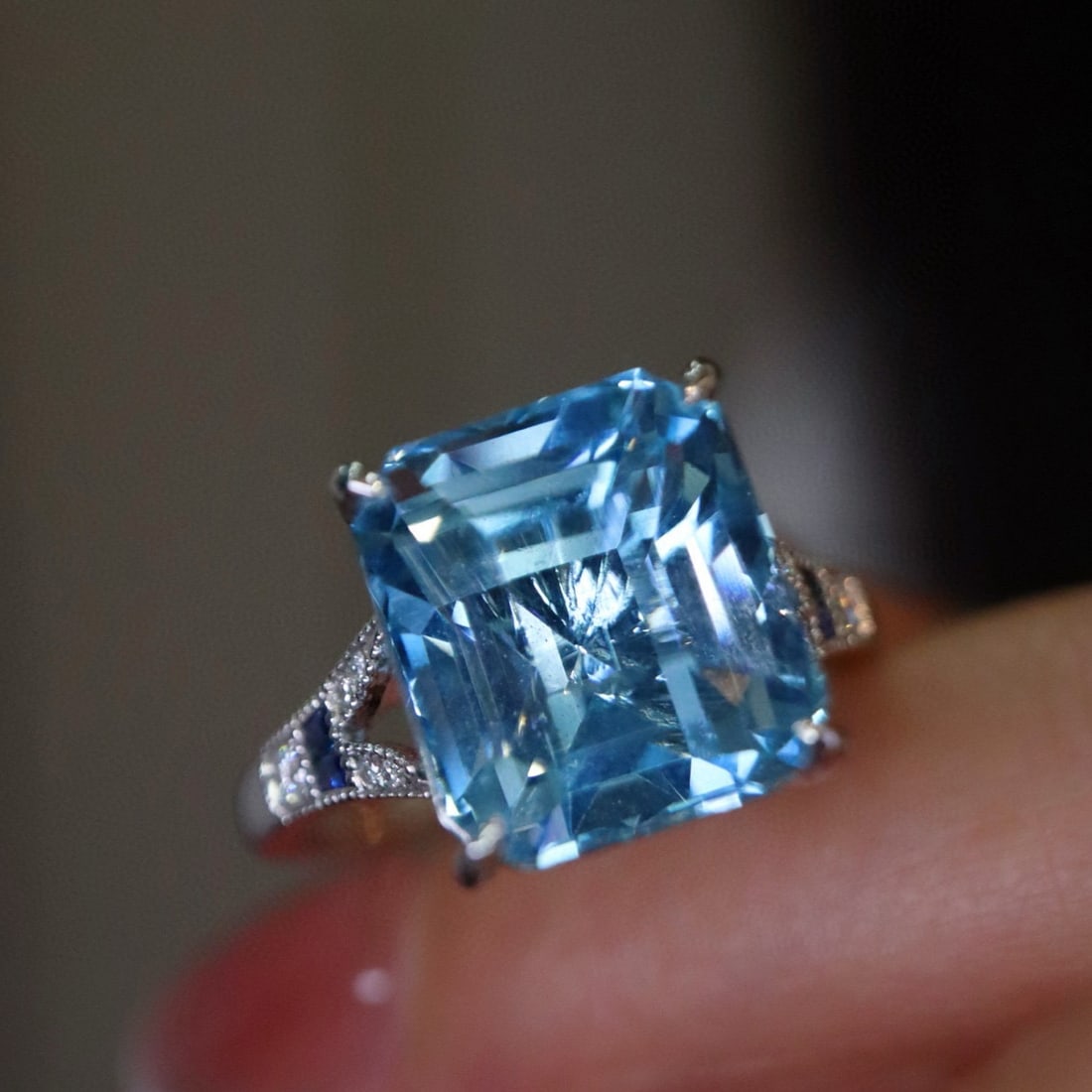 14k Gold 7.11 Ct Natural Aquamarine & Diamond Ring - 6