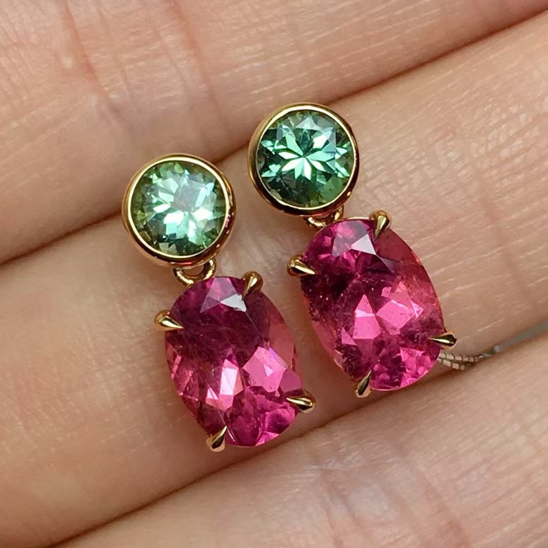 14k Gold 4.7 Ct Natural Tourmaline & Diamond Earrings: Ref:230989073 // gold content:14k gold // main gemstone:tourmaline // shape:cushion // carat weight:4. 7ct // color:red // treatment:natural // cut grade:g // // adjacent gemstone 2 : diamond //