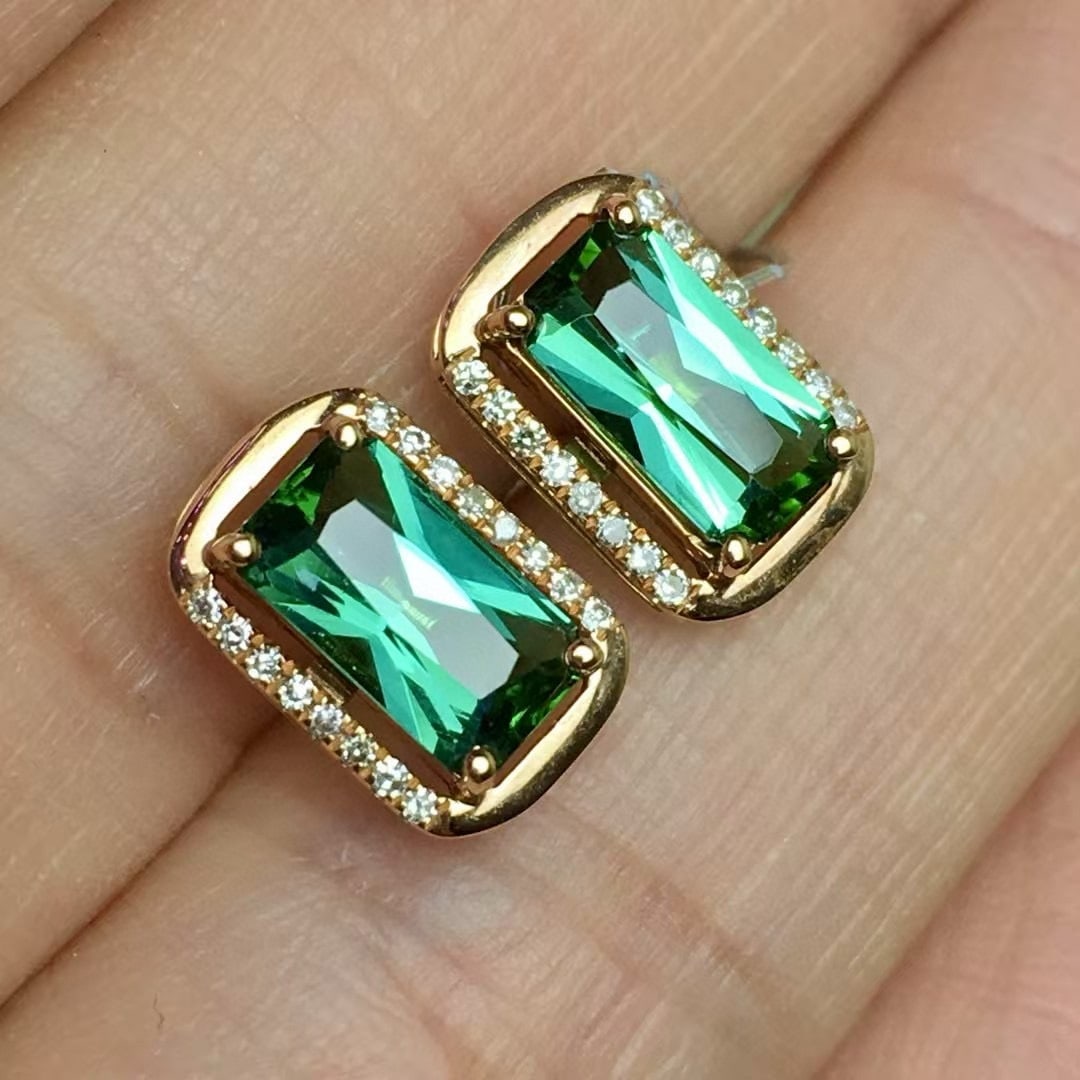 14k Gold 1.5 Ct Natural Tourmaline & Diamond Earrings: Ref:230989075 // gold content:14k gold // main gemstone:tourmaline // shape:asscher // carat weight:1. 5ct // color:green // treatment:natural // cut grade:g // // adjacent gemstone 2 : diamond //