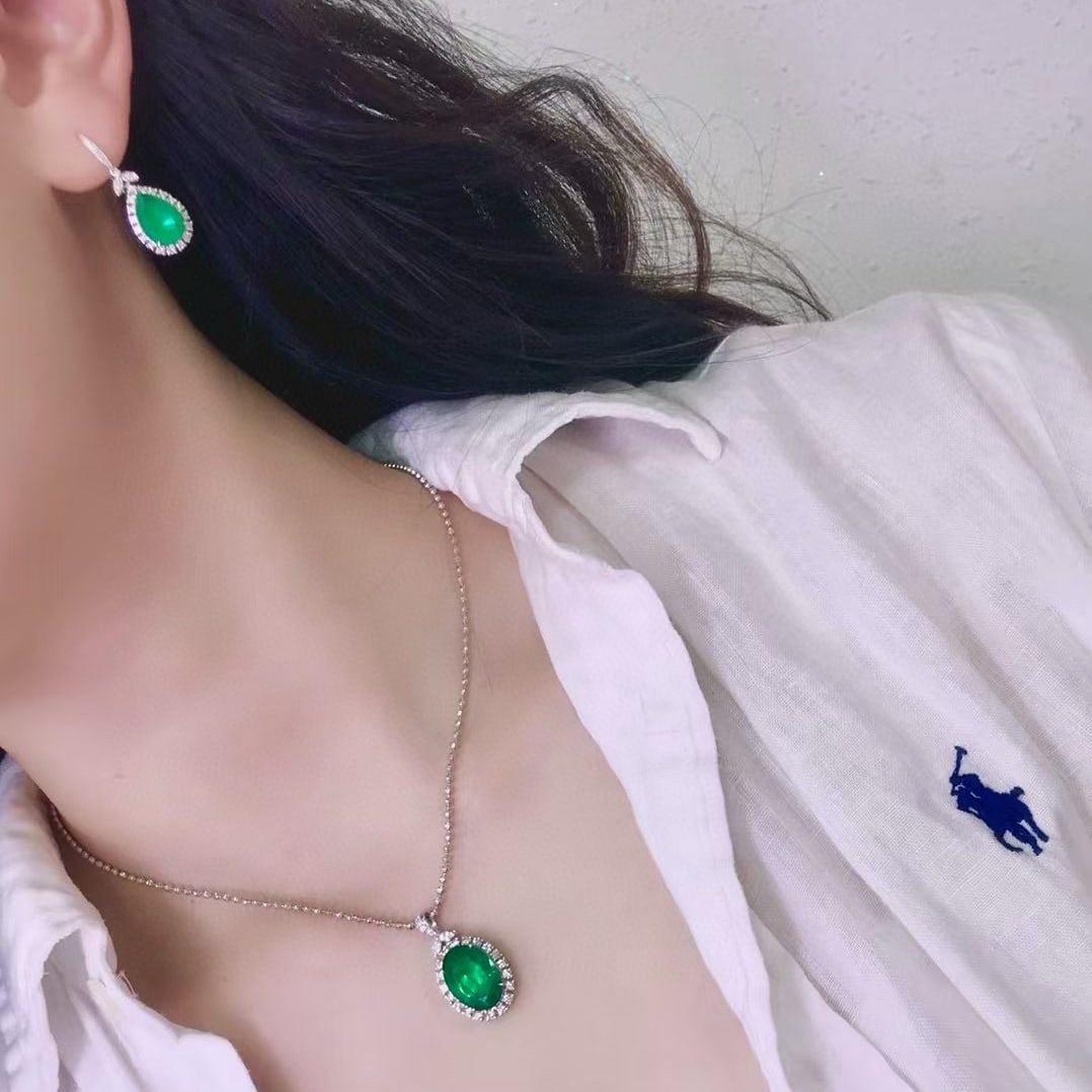 14k Gold 3.92 Ctw Natural Emerald & Diamond Earrings - 3