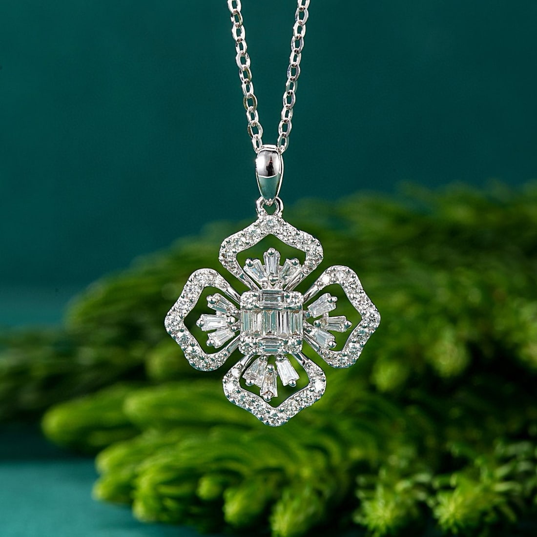 14k Gold 0.61 Ctw Natural H Diamond Pendant( Without Chain ): Ref:230989097 // gold content:14k gold // main gemstone:diamond // shape:round // carat weight:0. 31ct // color:h // treatment:natural // cut grade:g // // adjacent gemstone 2 : diamond //