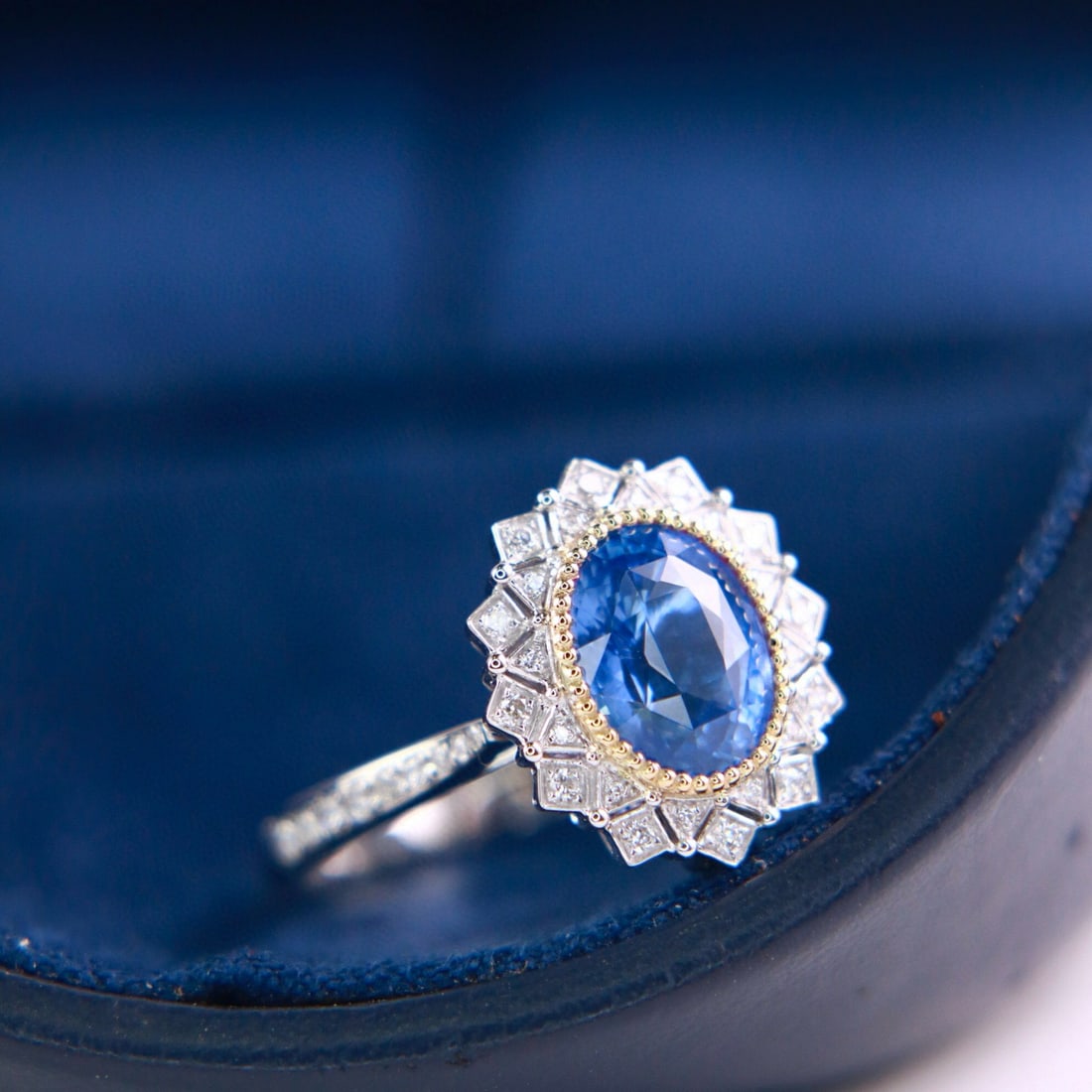14k Gold 2.73 Ctw Natural Sapphire & Diamond Ring - 2