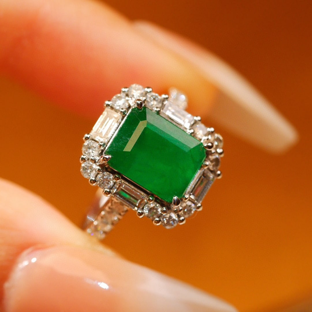 14k Gold 3.13 Ctw Natural Emerald & Diamond Ring - 3