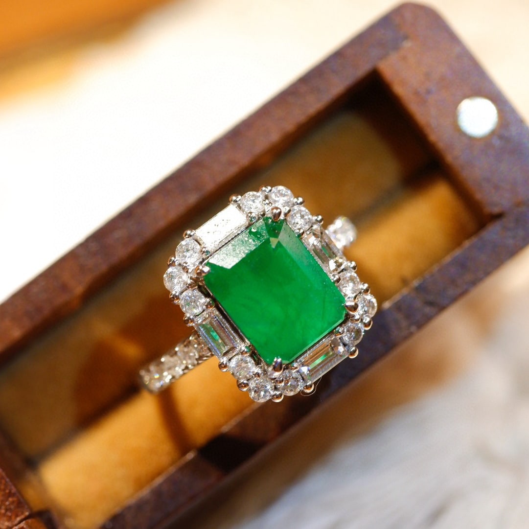 14k Gold 3.13 Ctw Natural Emerald & Diamond Ring - 4