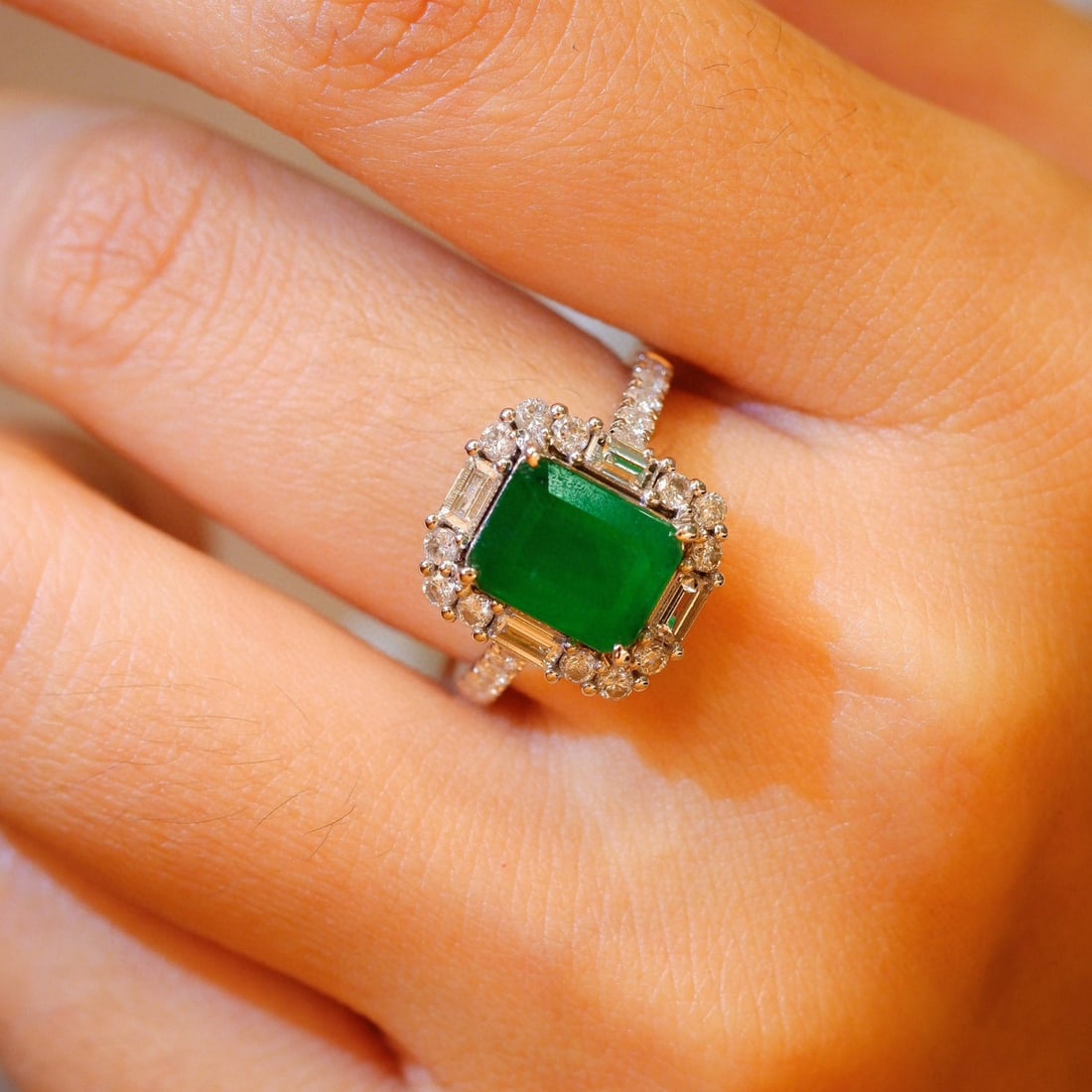 14k Gold 3.13 Ctw Natural Emerald & Diamond Ring - 7