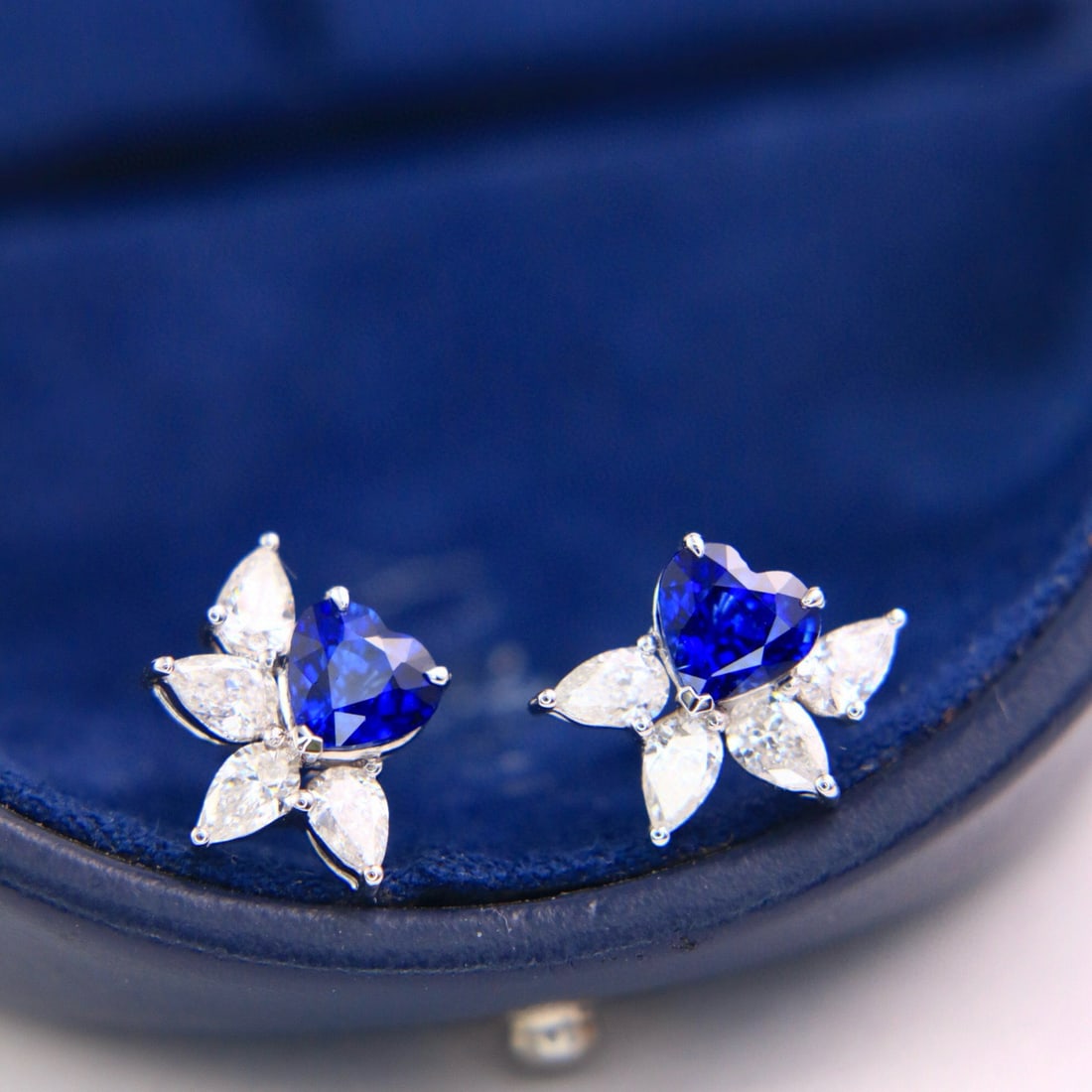 14k Gold 2.48 Ctw Natural Sapphire & Diamond Earrings: Ref:230989119 // gold content:14k gold // main gemstone:sapphire // shape:heart // carat weight:1. 62ct // color:blue // treatment:natural // cut grade:g // // adjacent gemstone 2 : diamond // shape:r