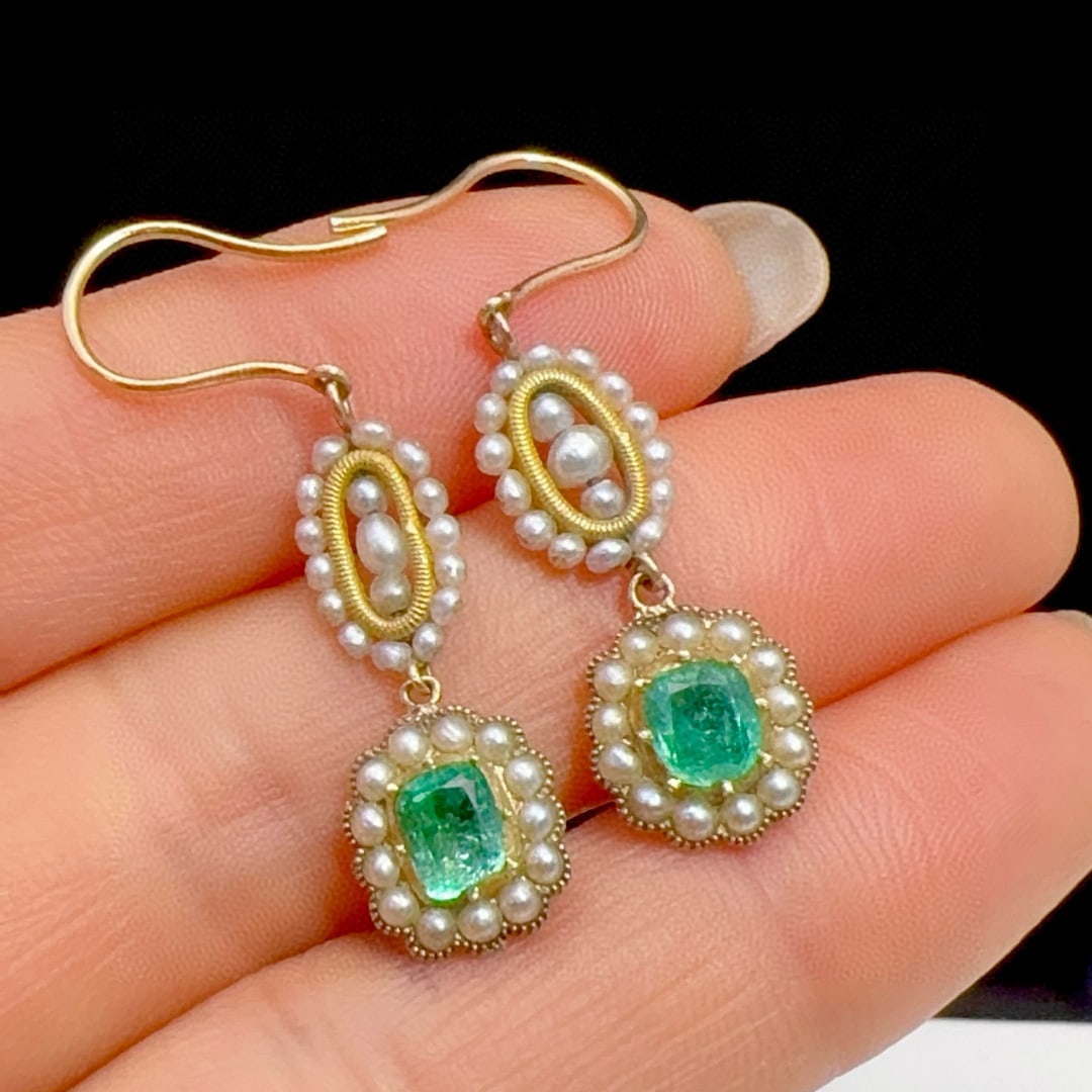 14k Gold 1.2 Ct Natural Emerald & Diamond Earrings - 4