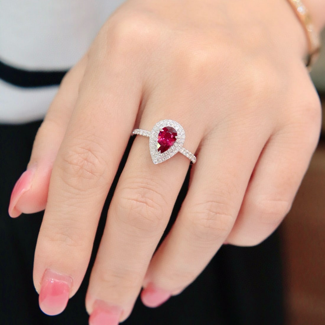 14k Gold 1.43 Ctw Natural Ruby & Diamond Ring - 2