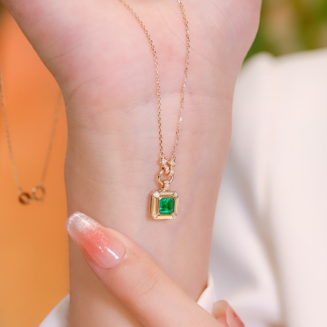 14k Gold 0.48 Ctw Natural Emerald & Diamond Pendant( Without Chain ) - 2