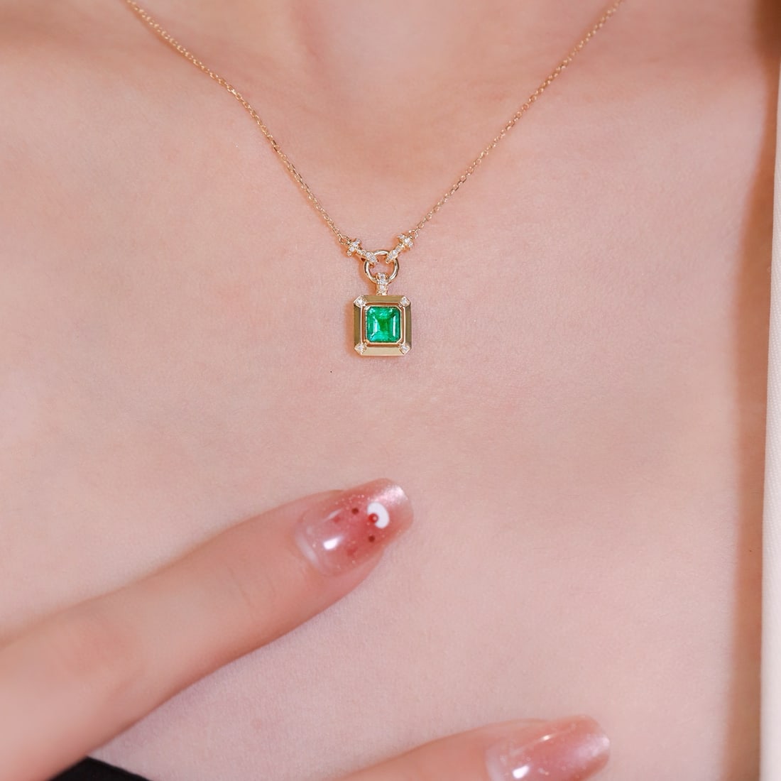 14k Gold 0.48 Ctw Natural Emerald & Diamond Pendant( Without Chain ) - 5