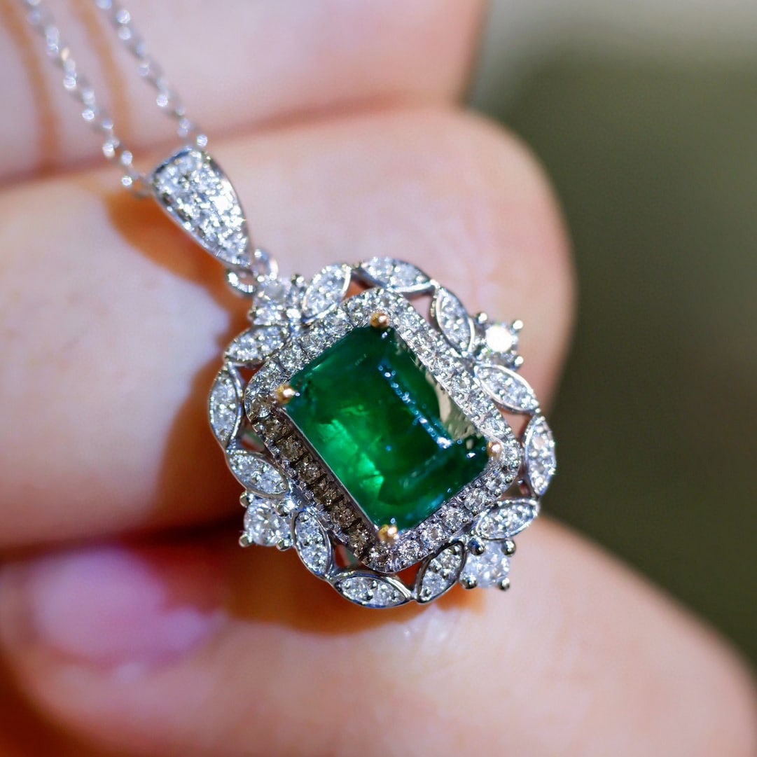 14k Gold 1.73 Ctw Natural Emerald & Diamond Pendant( Without Chain ) - 5