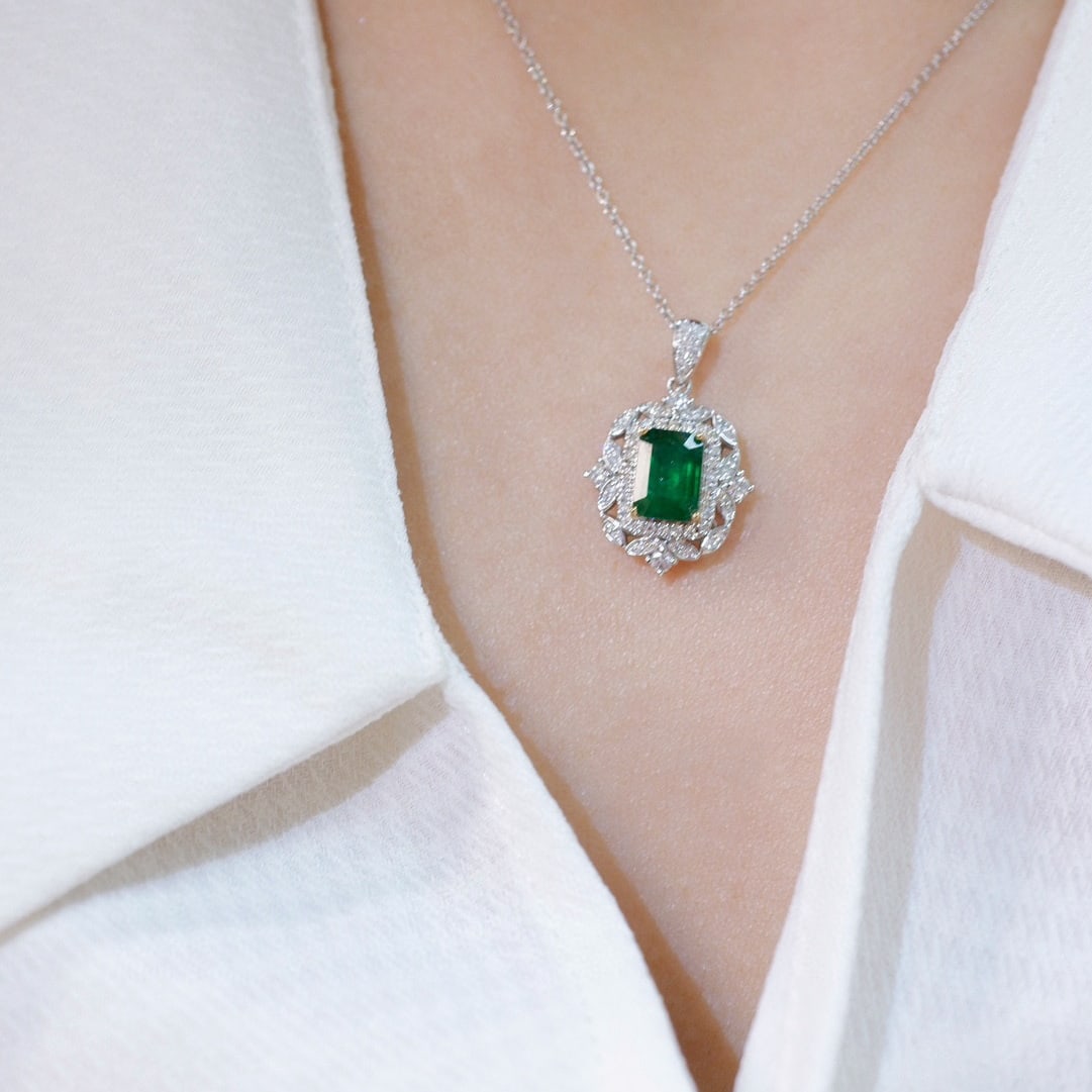 14k Gold 1.73 Ctw Natural Emerald & Diamond Pendant( Without Chain ) - 7