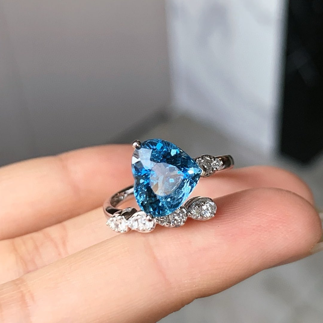 14k Gold 3.09 Ct Natural Aquamarine & Diamond Ring - 2