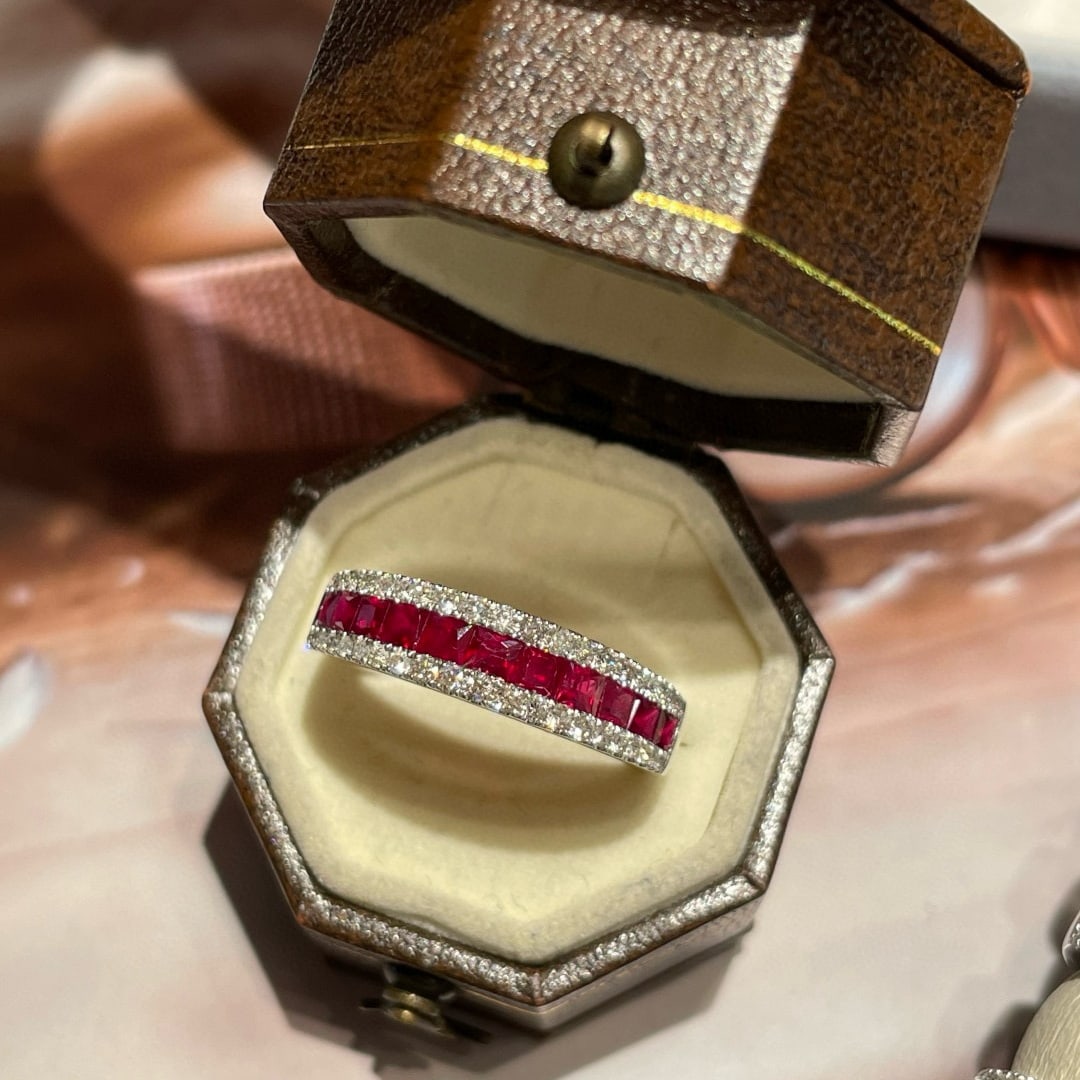 14k Gold 1.0 Ct Natural Ruby & Diamond Ring: Ref:230989151 // gold content:14k gold // ring size:7. 25us // // main gemstone:ruby // shape:emerald // carat weight:1. 0ct // color:red // treatment:natural // cut grade:g // // adjacent gemstone 2