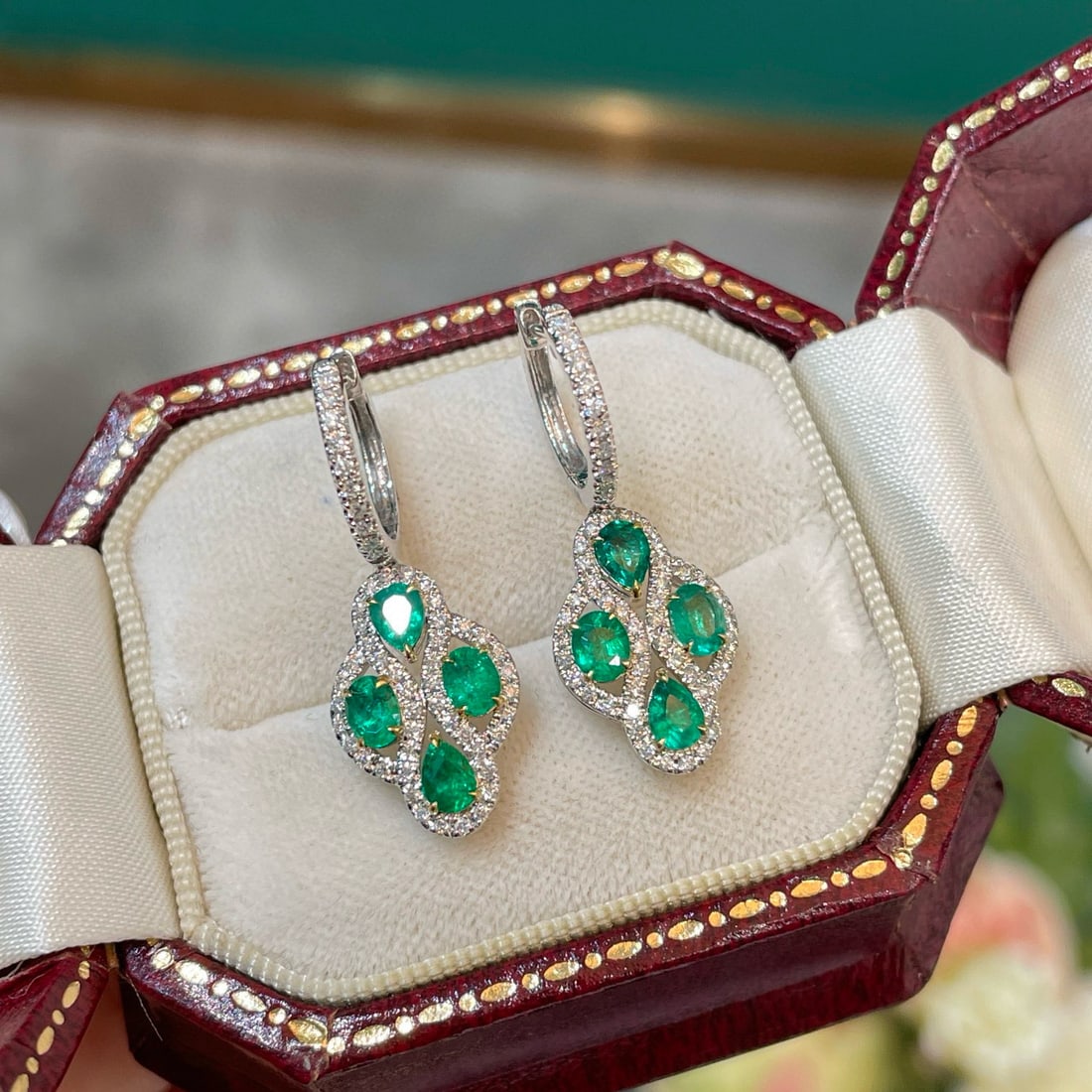 14k Gold 1.35 Ct Natural Emerald & Diamond Earrings - 6