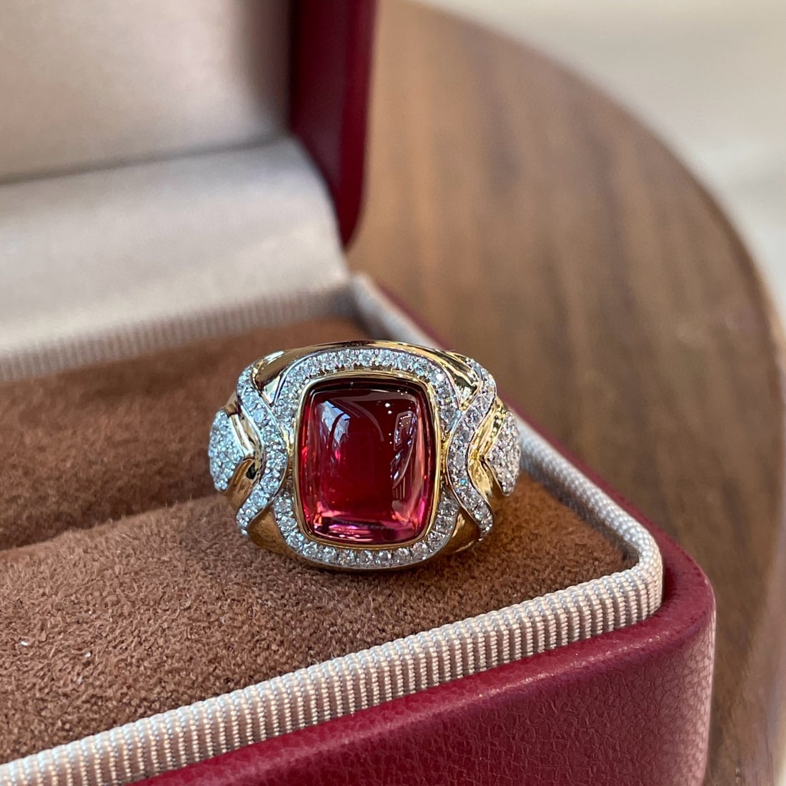 14k Gold 3.4 Ct Natural Ruby & Diamond Ring: Ref:230989171 // gold content:14k gold // ring size:7. 25us // // main gemstone:ruby // shape:suger-loaf // carat weight:3. 4ct // color:red // treatment:natural // cut grade:g // // adjacent gemstone