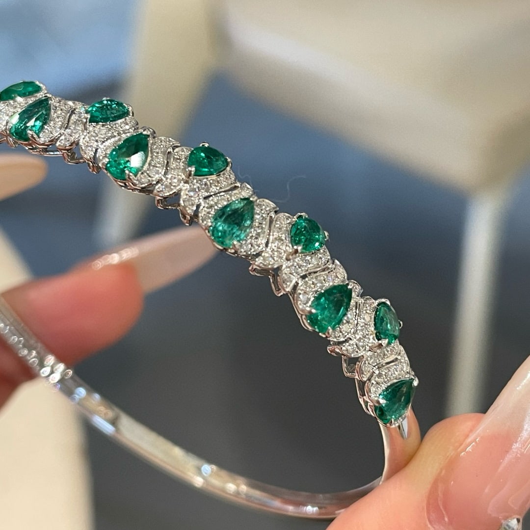 14k Gold 2.3 Ct Natural Emerald & Diamond Bracelet - 2