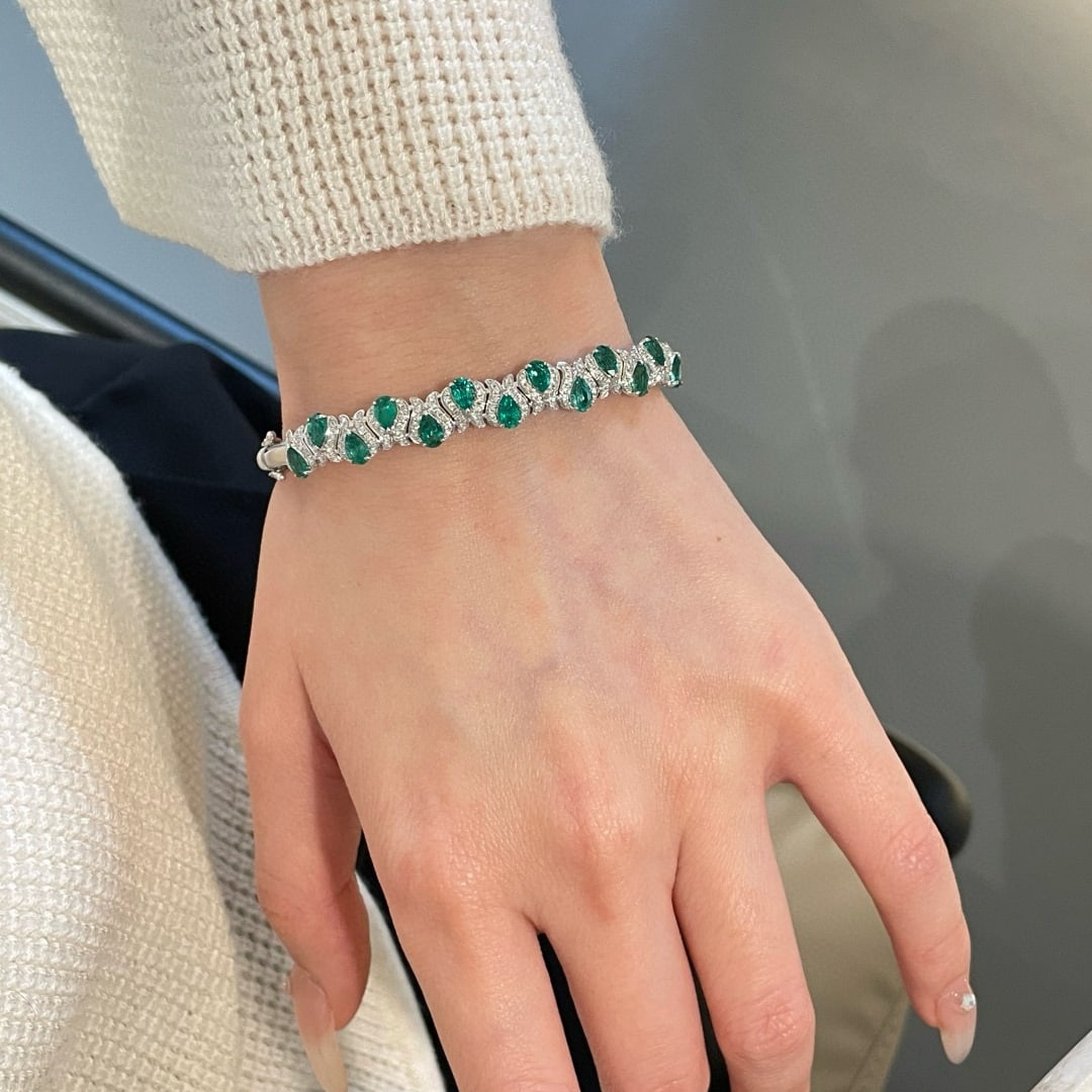 14k Gold 2.3 Ct Natural Emerald & Diamond Bracelet - 4