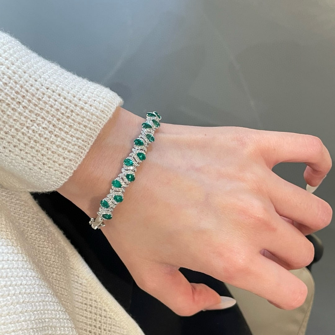 14k Gold 2.3 Ct Natural Emerald & Diamond Bracelet - 5