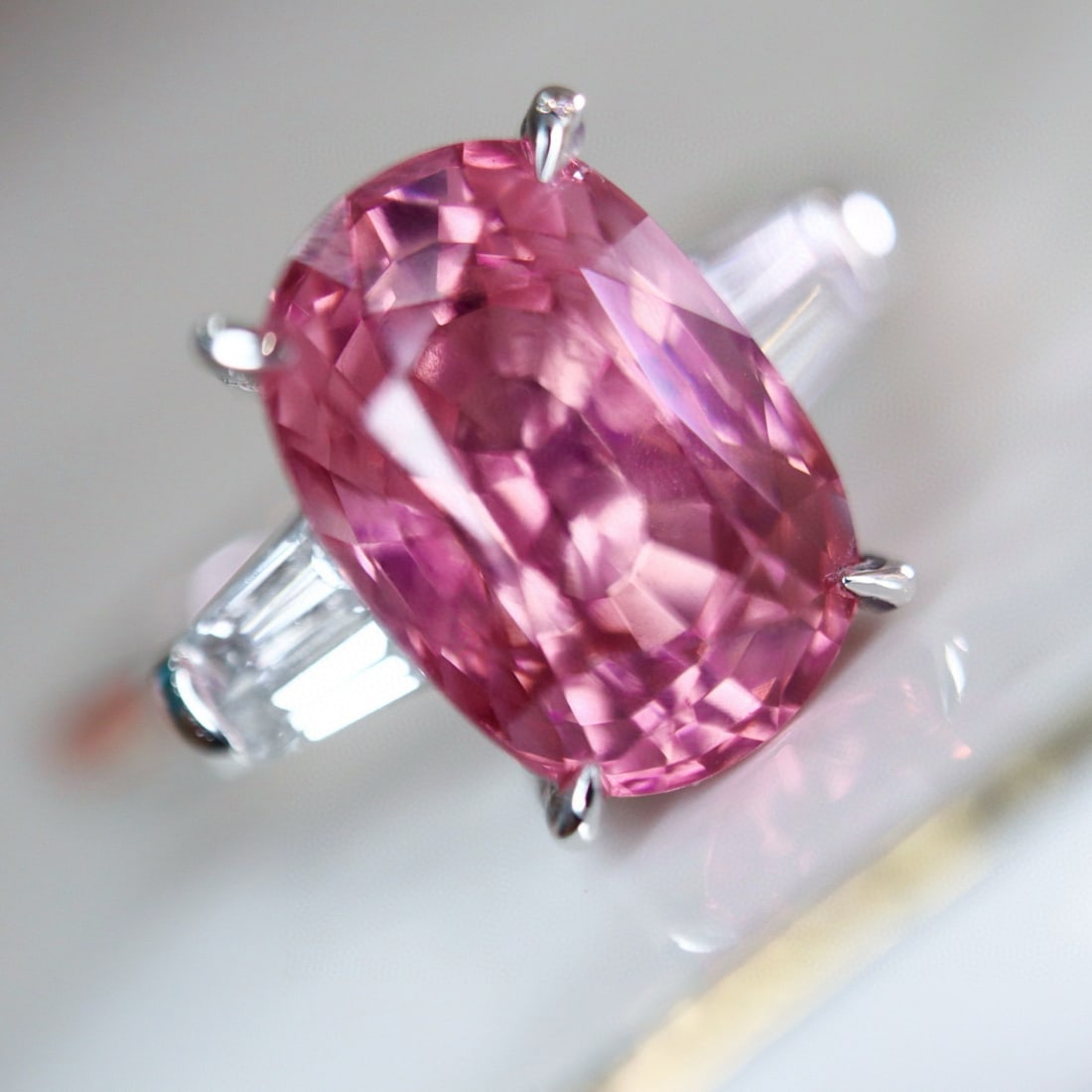 14k Gold 3.40 Ctw Natural Spinel & Diamond Ring - 2