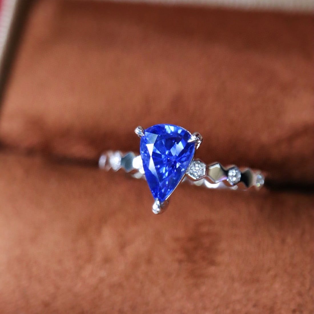 14k Gold 1.24 Ct Natural Sapphire & Diamond Ring - 4