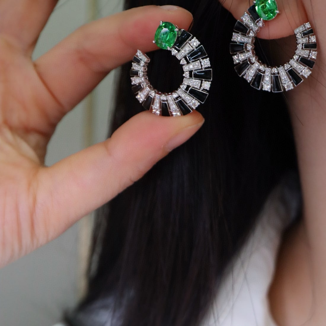 14k Gold 3.30 Ctw Natural Tsavorite & Diamond Earrings - 3