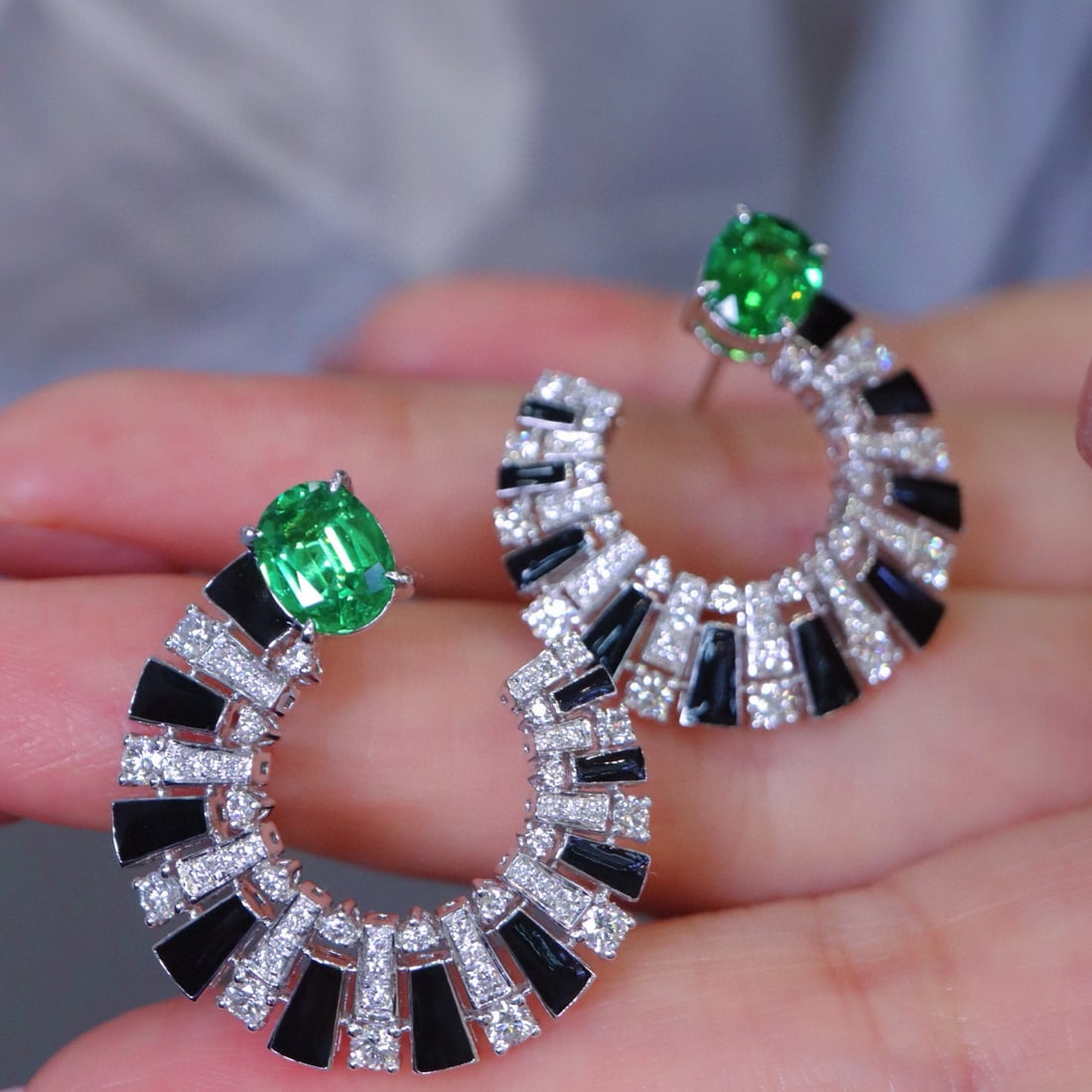 14k Gold 3.30 Ctw Natural Tsavorite & Diamond Earrings - 6