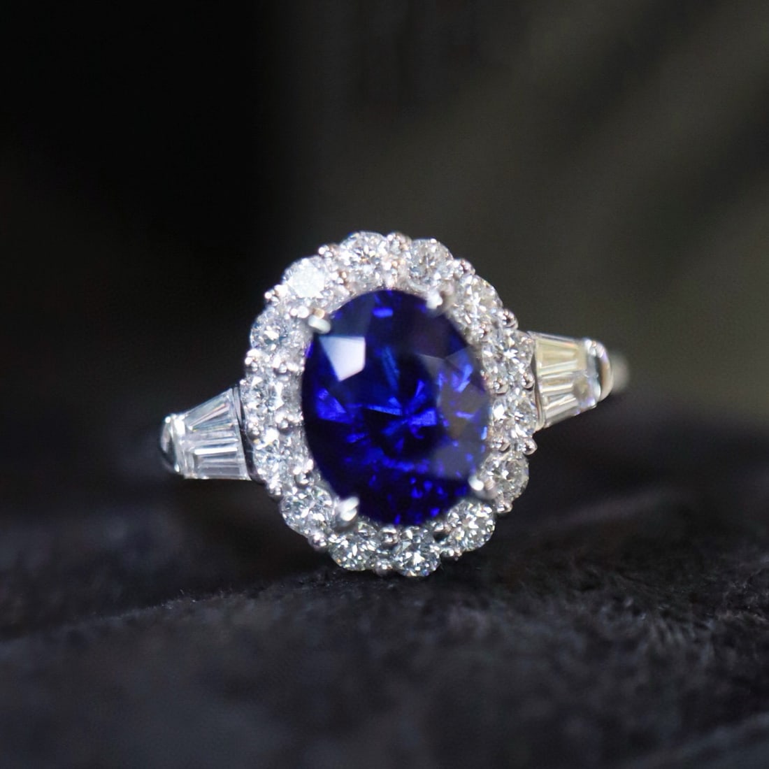 14k Gold 2.57 Ctw Natural Sapphire & Diamond Ring - 6