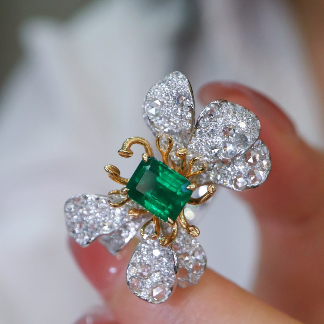 14k Gold 2.90 Ctw Natural Emerald & Diamond Ring - 3